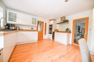 Green Lane Clanfield